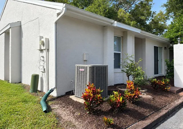 Photo 2 of Townhouse for sale at 949 Pebble Crk Cir, Orlando, FL 32824 | MLS# S5160110 | Listing updated on 2026-10-30