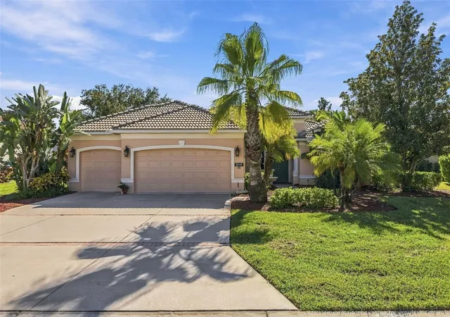 Photo 1 of Single family home for sale at 6643 Coopers Hawk Ct, Bradenton, FL 34202 | MLS# A4710686 | Listing updated on 2026-10-30