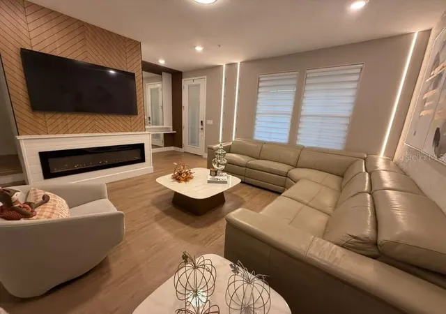 Photo 2 of Townhouse for sale at 14139 Lanikai Beach Dr, Orlando, FL 32827 | MLS# O6452386 | Listing updated on 2026-10-29