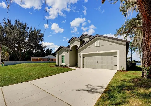 Photo 2 of Single family home for sale at 712 Alderwood Ave, Deltona, FL 32738 | MLS# V4951977 | Listing updated on 2026-10-26