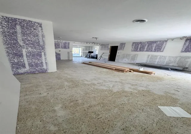 Photo 2 of Single family home for sale at 4990 Venetian Blvd NE, Saint Petersburg, FL 33703 | MLS# TB8561089 | Listing updated on 2026-10-25
