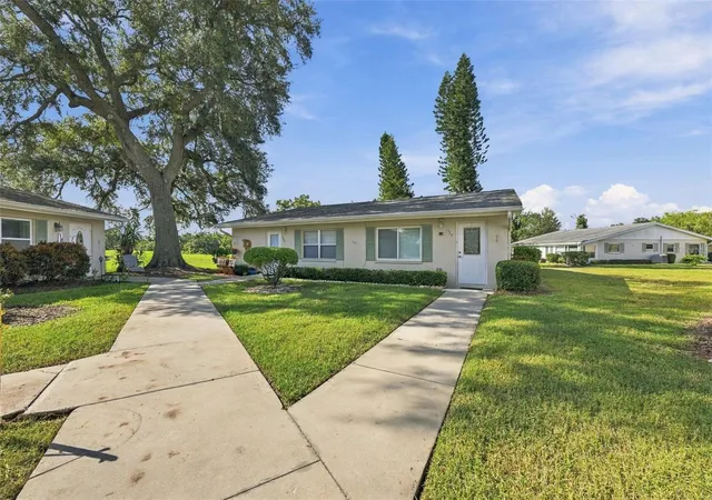 Photo 3 of Condo for sale at 2202 Clubhouse Dr #179, Sun City Center, FL 33573 | MLS# TB8561097 | Listing updated on 2026-10-23