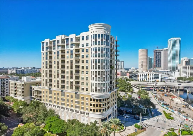 Photo 1 of Condo for sale at 275 Bayshore Blvd #1204, Tampa, FL 33606 | MLS# TB8561098 | Listing updated on 2026-10-25