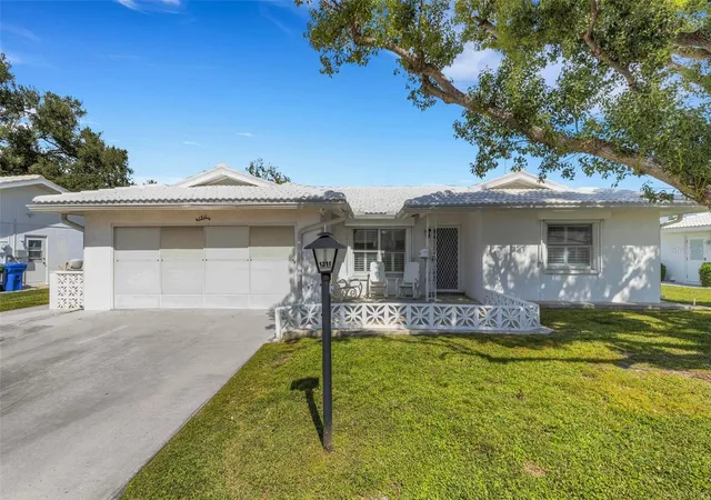 Single family home for sale at 1311 Bottlebrush Dr, Bradenton, FL 34208 | MLS# A4710692 | Listing updated on 2026-10-29