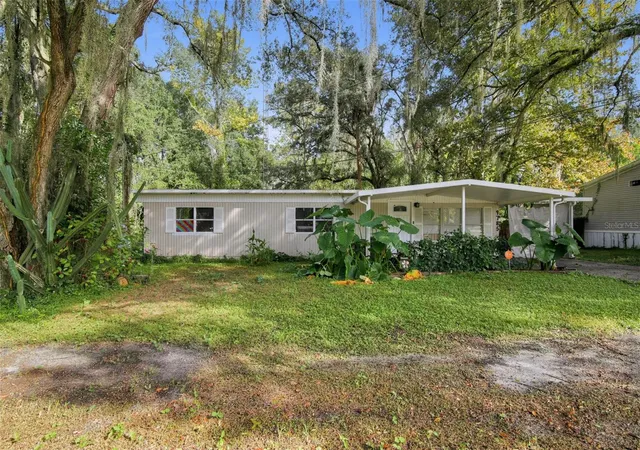 Manufactured home for sale at 9785 SE Highway 42, SUMMERFIELD, FL 34491 | MLS# GC544406