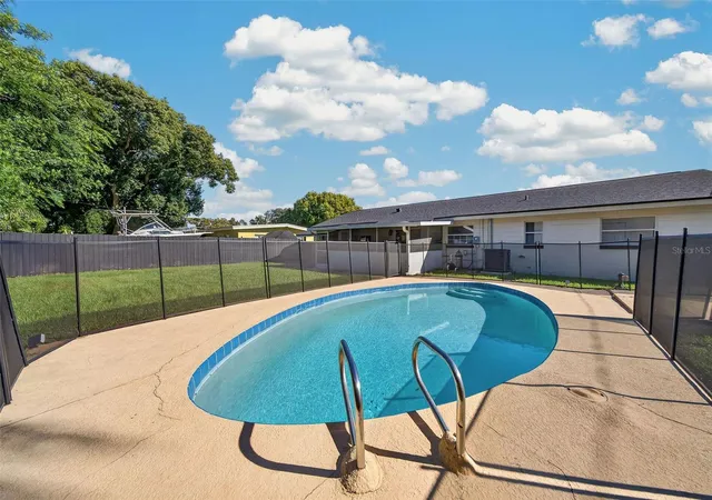 Photo 1 of Single family home for sale at 1825 Chilean Ln, Winter Park, FL 32792 | MLS# O6452415 | Listing updated on 2026-10-29