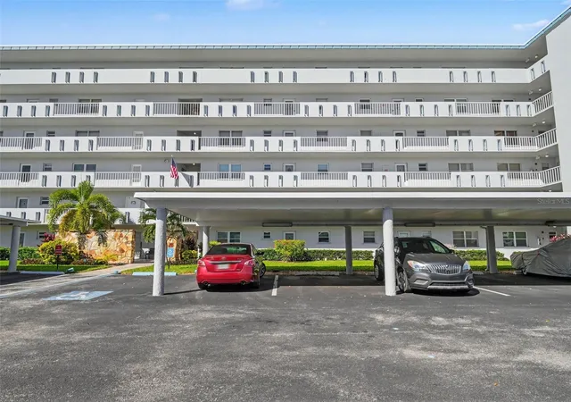 Condo for sale at 4240 Ironwood Cir #104A, BRADENTON, FL 34209 | MLS# TB8561133