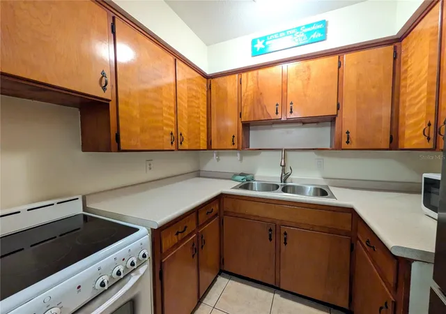 Photo 3 of House for sale at 1720 Morrill St #12-11, Sarasota, FL 34236 | MLS# A4710703 | Listing updated on 2026-10-25