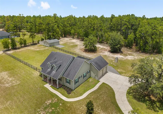 Photo 3 of Single family home for sale at 6590 SW 135th Court Rd, Ocala, FL 34481 | MLS# OM734615 | Listing updated on 2026-10-28