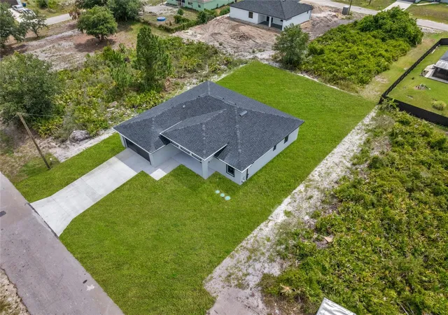 Photo 4 of Single family home for sale at 4626 Elaine Ave N, Lehigh Acres, FL 33971 | MLS# O6452442 | Listing updated on 2026-10-27