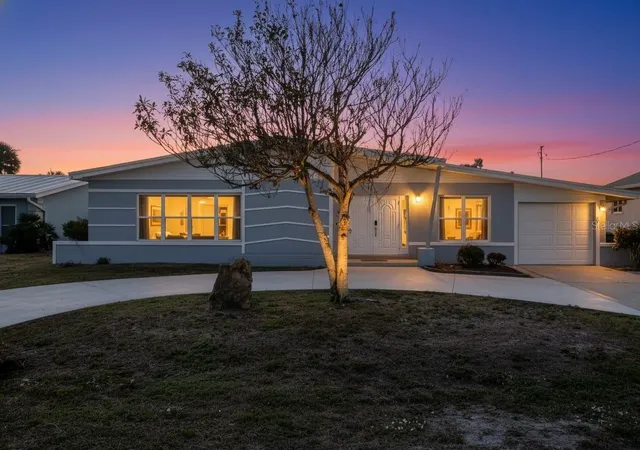 Photo 1 of Single family home for sale at 115 Leland St Se, Port Charlotte, FL 33952 | MLS# C7532442 | Listing updated on 2026-10-30