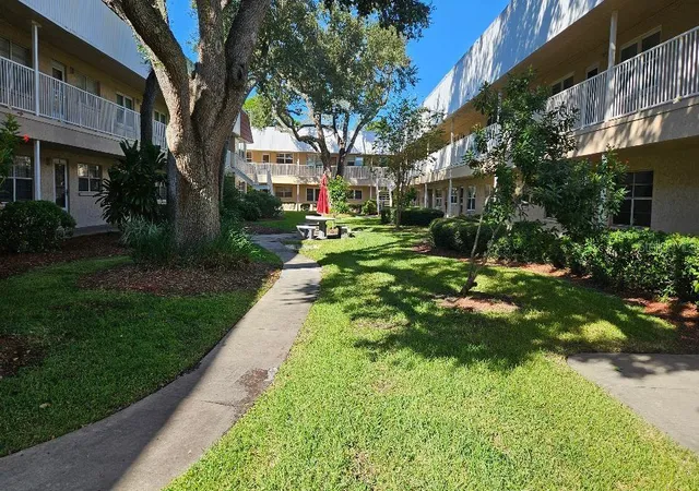 Photo 3 of Condo for sale at 10036 63rd Avenue N #25, Saint Petersburg, FL 33708 | MLS# TB8561151 | Listing updated on 2026-10-29