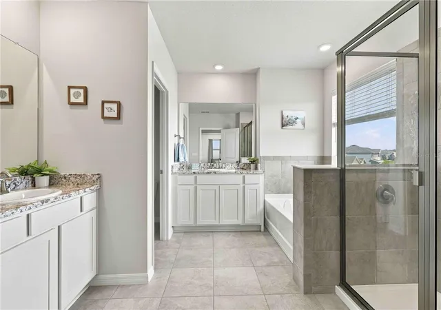 Photo 4 of Single family home for sale at 12489 Dora Trl, Parrish, FL 34219 | MLS# A4710716 | Listing updated on 2026-10-28
