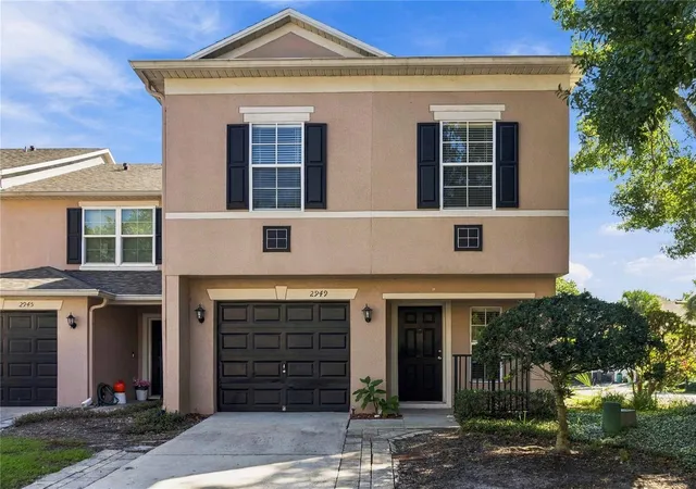 Photo 2 of Townhouse for sale at 2949 Ashford Park Pl, Oviedo, FL 32765 | MLS# O6452461 | Listing updated on 2026-10-28