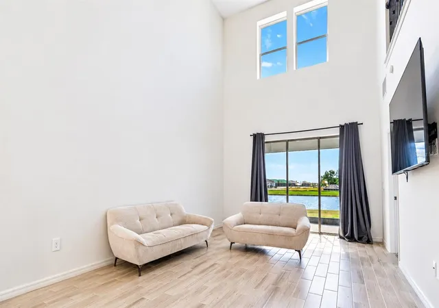 Photo 4 of Single family home for sale at 5665 Ficus Aurea St, Kissimmee, FL 34758 | MLS# O6452469 | Listing updated on 2026-10-29