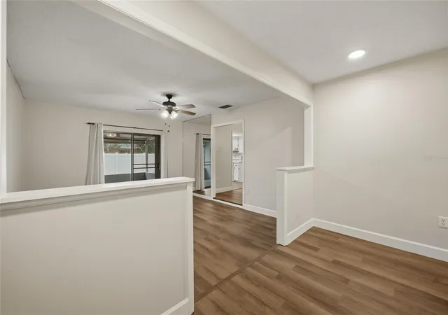 Listing Photo 4 - Condo for sale in building located at 2228 Ohara Ct, ORLANDO, FL 32812 - Unit #1052