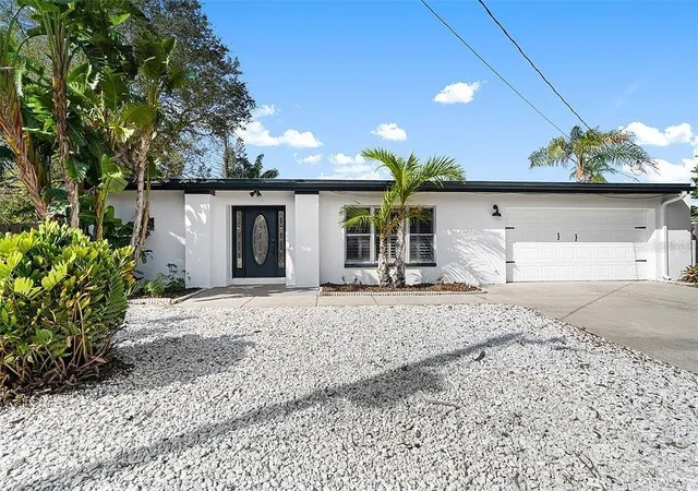 Single family home for sale at 100 Gatewood Dr, LARGO, FL 33770 | MLS# TB8561205