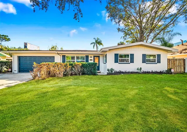 Photo 1 of Sale Pending at 164 23rd Avenue Sw, Largo, FL 33778 | MLS# TB8561216 | Listing updated on 2026-10-29