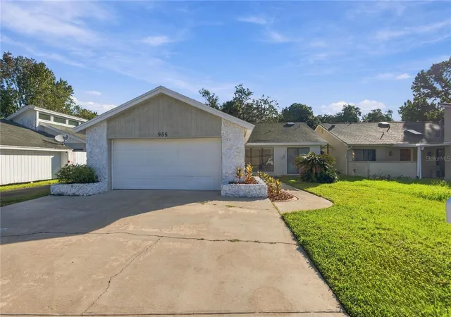 Single family home for sale at 955 Wedgewood Dr, WINTER SPRINGS, FL 32708 | MLS# O6452499