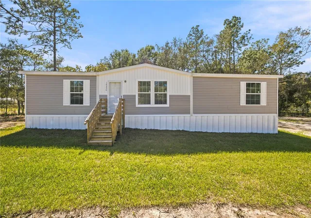 Photo 1 of Manufactured home for sale at 14330 Se 28th Street, Morriston, FL 32668 | MLS# OM734633 | Listing updated on 2026-10-28