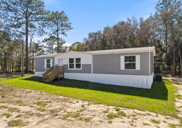 Photo 4 of Manufactured home for sale at 14330 SE 28th Street, Morriston, FL 32668 | MLS# OM734633 | Listing updated on 2026-10-28
