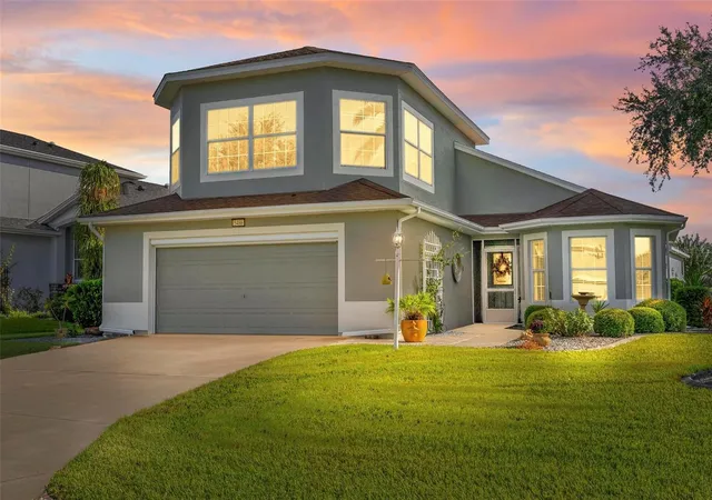Single family home for sale at 5486 Bounty Cir, TAVARES, FL 32778 | MLS# G5119452