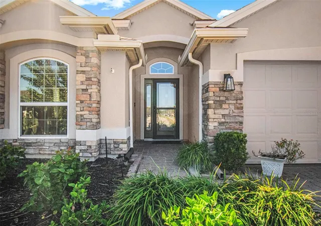 Photo 3 of Single family home for sale at 21 Arrowhead Dr, Palm Coast, FL 32137 | MLS# FC322344 | Listing updated on 2026-10-25