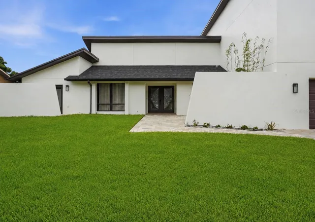 Photo 1 of Single family home for sale at 1413 Treetop Dr, Palm Harbor, FL 34683 | MLS# TB8561230 | Listing updated on 2026-10-28