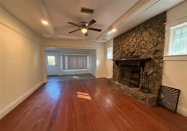 Photo 4 of Single family home for sale at 7619 Chase Rd, Lakeland, FL 33810 | MLS# B4902405 | Listing updated on 2026-10-26