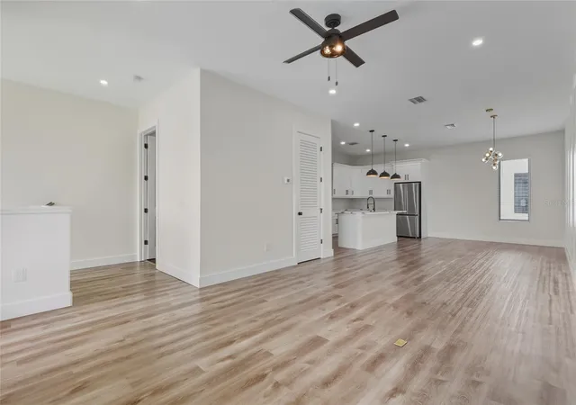 Photo 3 of Single family home for sale at 120 E Gladys St #5, Tampa, FL 33602 | MLS# TB8561235 | Listing updated on 2026-10-28