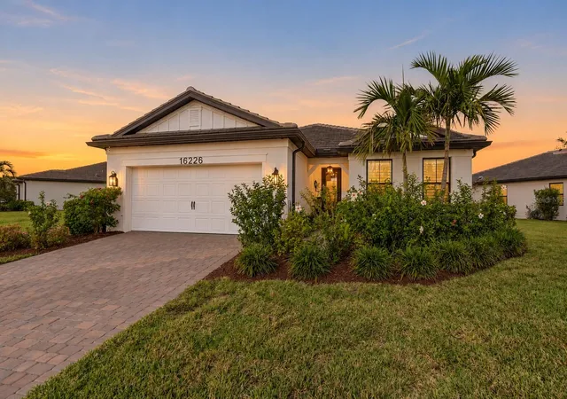 Photo 1 of Single family home for sale at 16226 Hidden Oak Loop, Bradenton, FL 34211 | MLS# A4710743 | Listing updated on 2026-10-27