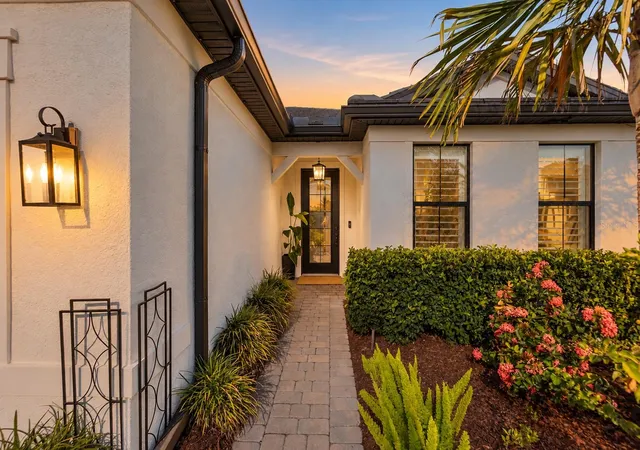 Photo 2 of Single family home for sale at 16226 Hidden Oak Loop, Bradenton, FL 34211 | MLS# A4710743 | Listing updated on 2026-10-27
