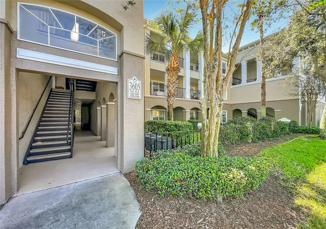Listing Photo 1 - Condo for sale in building located at 3605 Conroy Rd, Orlando, FL 32839 - Unit #513