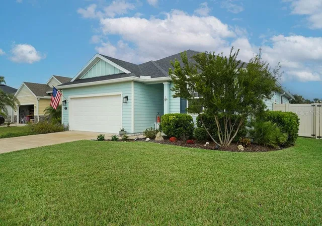 Photo 2 of Single family home for sale at 22 Las Casitas Blvd, Palm Coast, FL 32137 | MLS# FC322347 | Listing updated on 2026-10-27