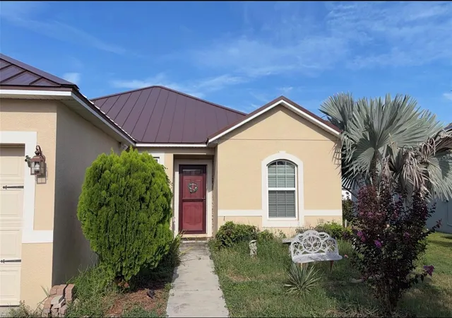 Photo 2 of Single family home for sale at 1819 Van Gogh Dr, Auburndale, FL 33823 | MLS# S5160147 | Listing updated on 2026-10-29