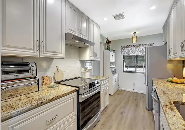 Photo 3 of Condo for sale at 4646 Longwater Chase #98, Sarasota, FL 34235 | MLS# N6146329 | Listing updated on 2026-10-30