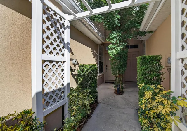 Photo 2 of Townhouse for sale at 4109 Key Thatch Dr, Tampa, FL 33610 | MLS# TB8561268 | Listing updated on 2026-10-30