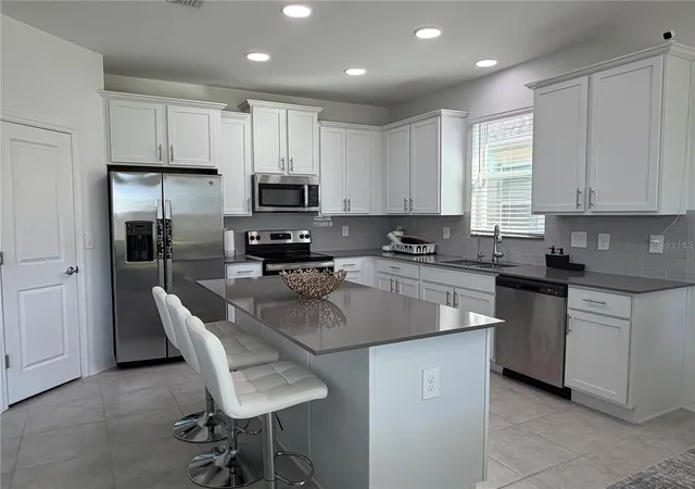 Photo 3 of Single family home for sale at 1913 Cricket Cradle Dr, Kissimmee, FL 34746 | MLS# O6452540 | Listing updated on 2026-10-28