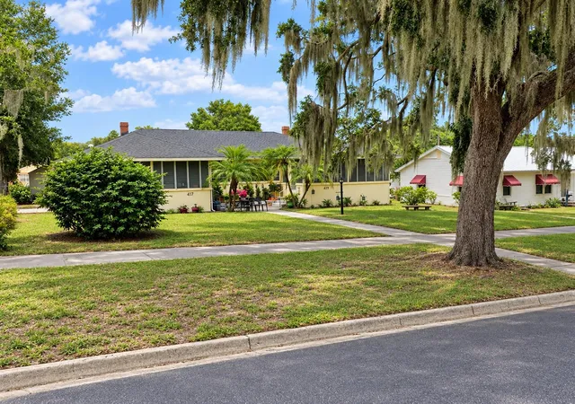 Multi family home for sale at 421 E Central Ave, LAKE WALES, FL 33853 | MLS# K4903920