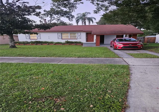 Photo 1 of Single family home for sale at 1916 Harding St, Clearwater, FL 33765 | MLS# O6452542 | Listing updated on 2026-10-29