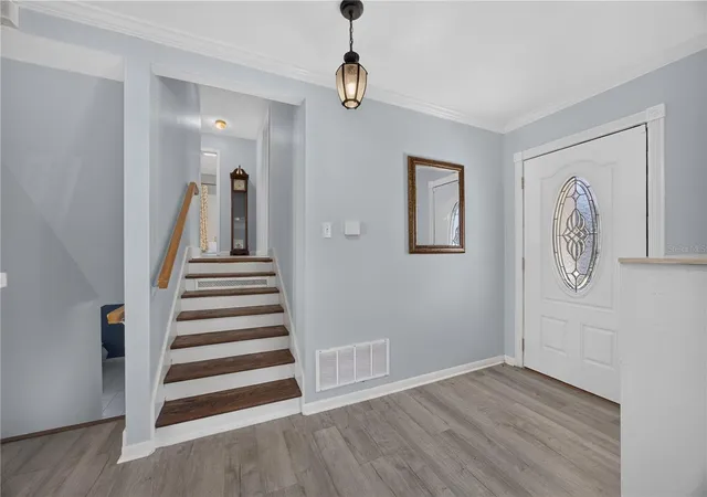 Photo 4 of Single family home for sale at 537 SE 19th Street, Ocala, FL 34471 | MLS# OM734644 | Listing updated on 2026-10-25