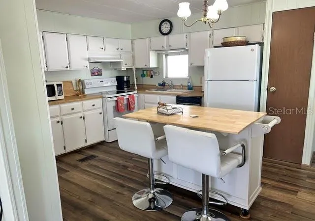 Photo 4 of Manufactured home for sale at 102 Trout, Punta Gorda, FL 33950 | MLS# C7532458 | Listing updated on 2026-10-27