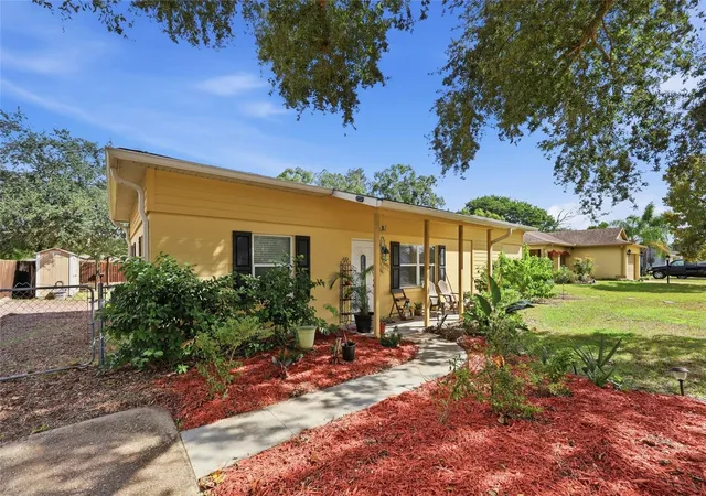 Photo 1 of Single family home for sale at 1601 Gattis Dr, Orlando, FL 32825 | MLS# O6452563 | Listing updated on 2026-10-26