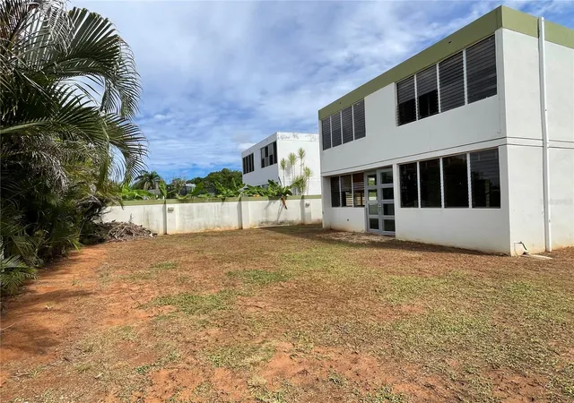 Photo 4 of Single family home for sale at 24 Jade, Dorado, PR 00646 | MLS# PR9125243 | Listing updated on 2026-10-25