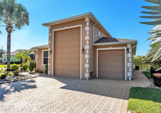 Photo 1 of Single family home for sale at 376 Nolane Ln, Polk City, FL 33868 | MLS# L4966020 | Listing updated on 2026-10-27