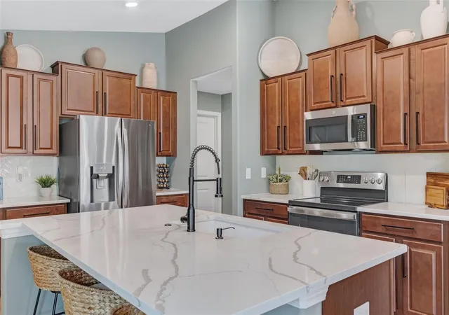 Photo 3 of Single family home for sale at 7235 Salt River Ave, Sun City Center, FL 33573 | MLS# TB8561299 | Listing updated on 2026-10-29