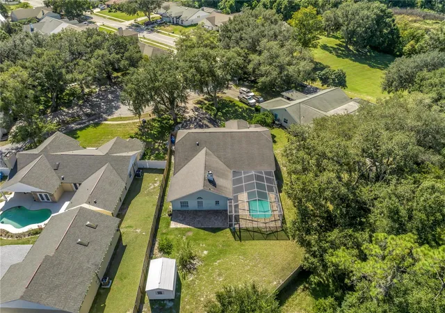 Photo 2 of Single family home for sale at 18520 Sunward Lake Pl, Lutz, FL 33549 | MLS# TB8561301 | Listing updated on 2026-10-25