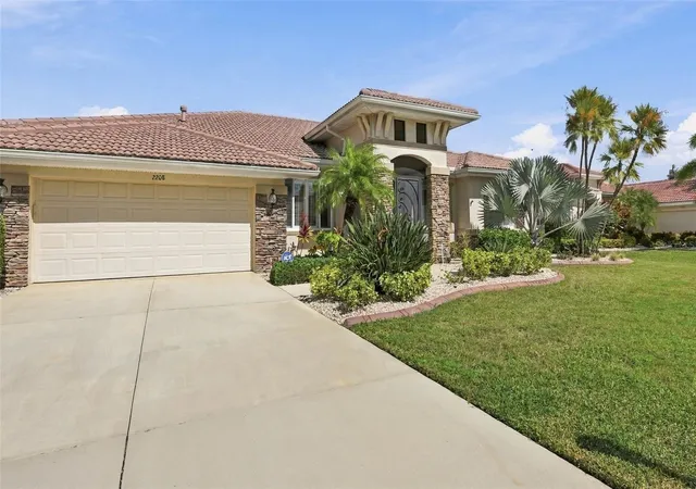 Photo 2 of Single family home for sale at 2208 Myrtle Vista Ct, Sun City Center, FL 33573 | MLS# TB8561302 | Listing updated on 2026-10-29
