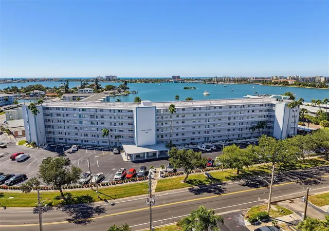 Condo for sale at 1868 Shore Dr S #511, SOUTH PASADENA, FL 33707 | MLS# TB8561310