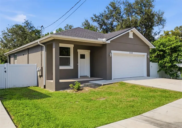 Photo 2 of Single family home for sale at 10118 N Brooks St, Tampa, FL 33612 | MLS# TB8561311 | Listing updated on 2026-10-28